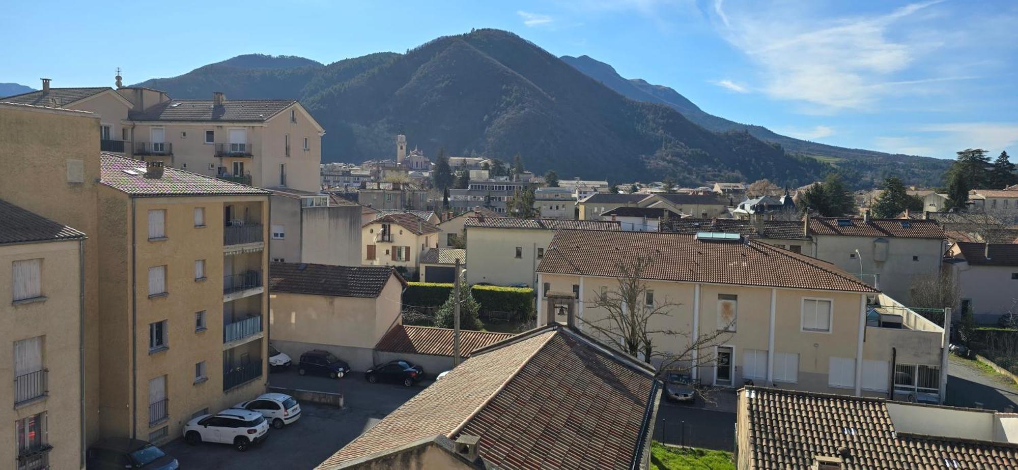 Avec Terrasse Vue Sur Cousson